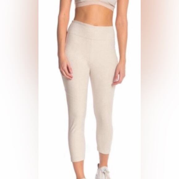 Outdoor Voices Warm Up Leggings Size Medium 7/8 Oatmeal - Picture 2 of 7